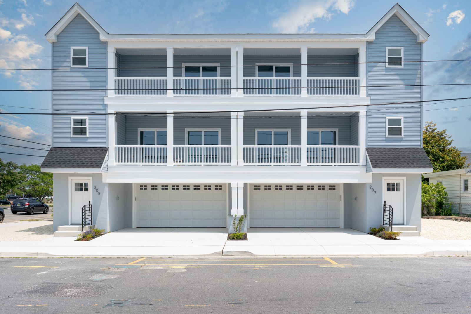 New construction townhomes with three levels of balconies in Wildwood NJ
