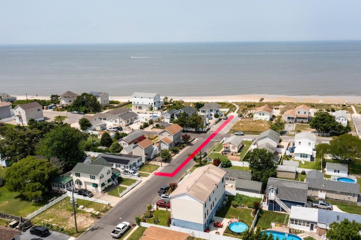 The walk to the beach drawn in red