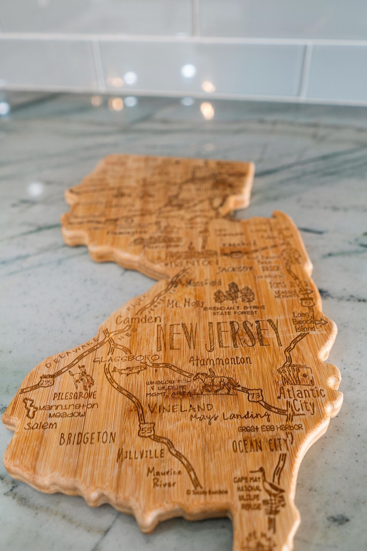 Decor details: the New Jersey cutting board